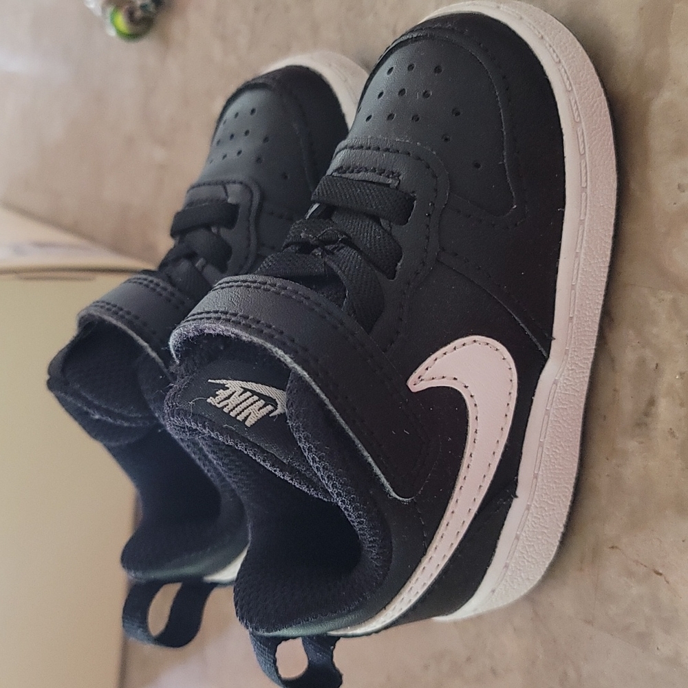 Toddler Nike size 4C